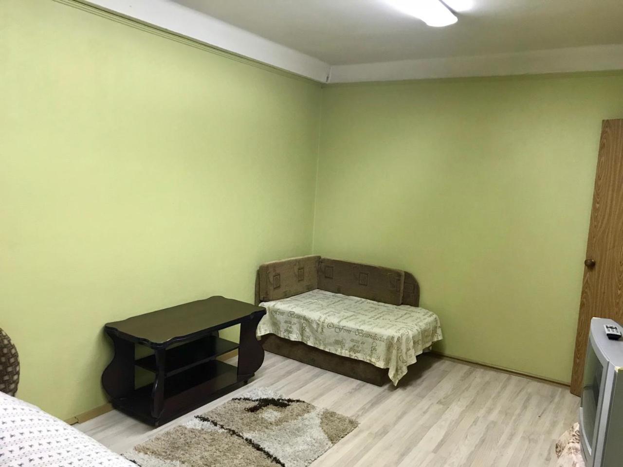 Метро Кпи, Улица Борщаговская Київ Екстер'єр фото